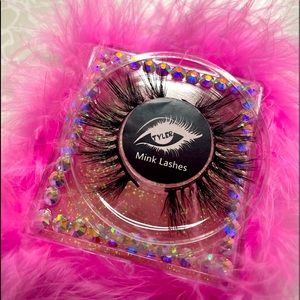 Tyler Eyez Mink Lashes “Angelica”